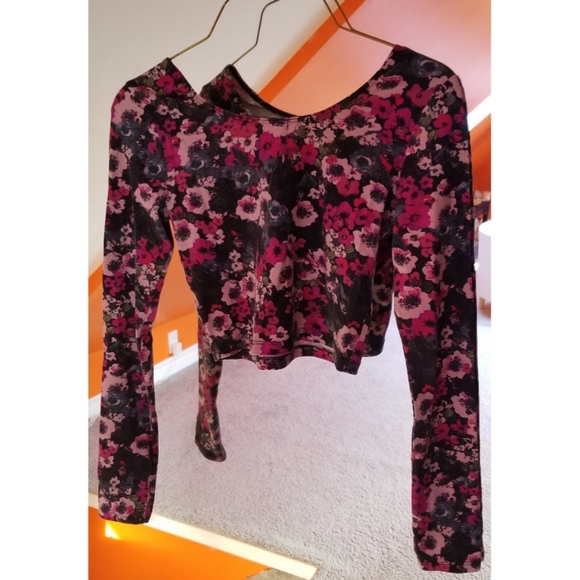 Garage Tops Garage Long Sleeve Crop Top Poshmark
